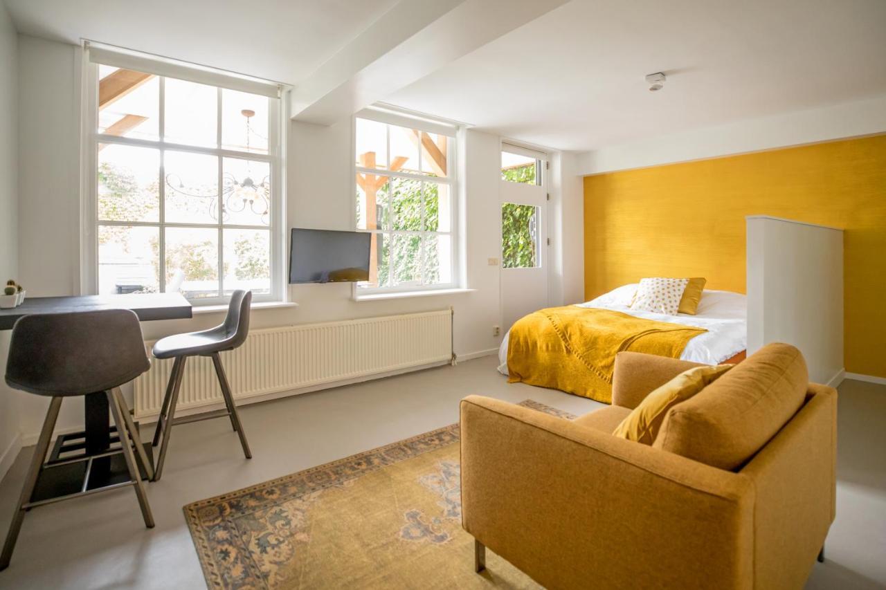 Bed&Breakfast Tussen De Poorten 캠펜 외부 사진