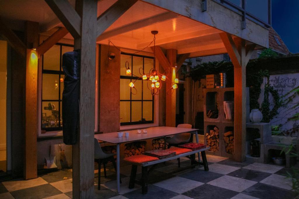 Bed&Breakfast Tussen De Poorten 캠펜 외부 사진